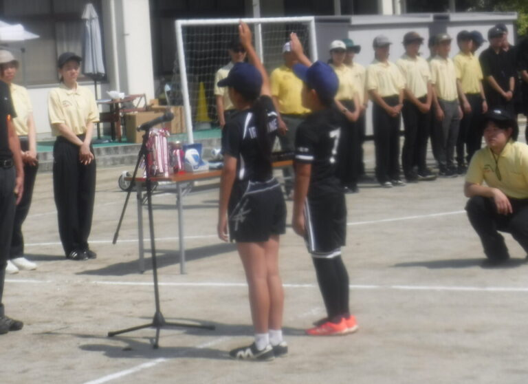秋季スポーツ大会　フットサル部⚽優勝　ソフトバレー部🏐準優勝
